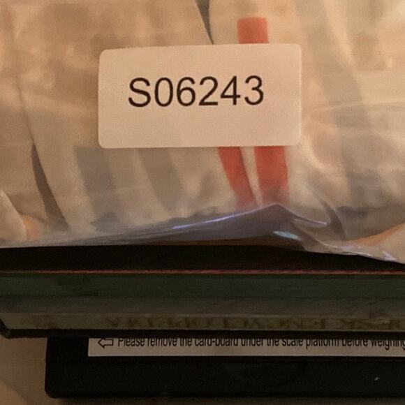 Torrid Womens Blouse White V Neck Button Down Sleeveless Geometric Stripes 00 - Picture 11 of 11